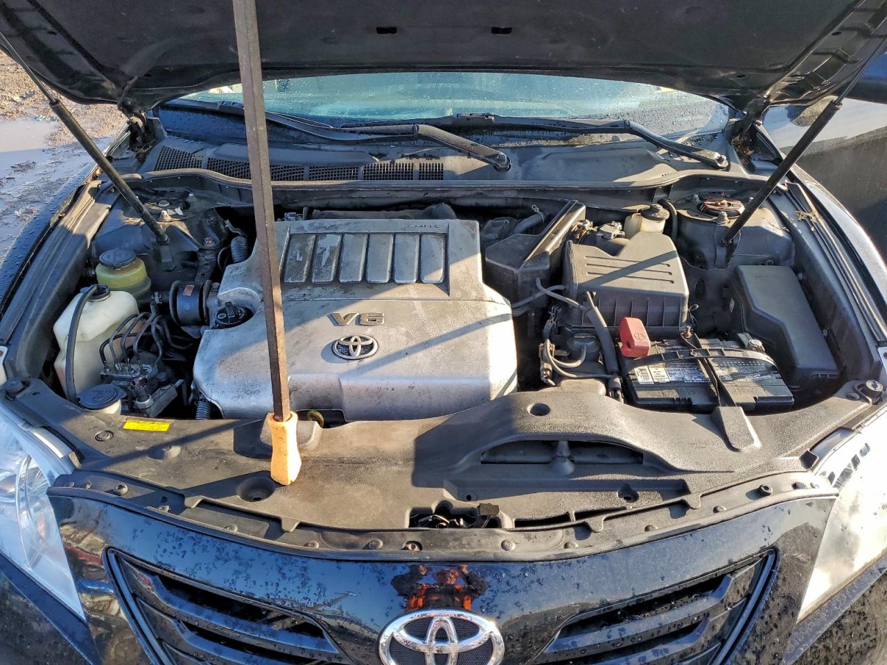 2009 TOYOTA CAMRY SE photo 11