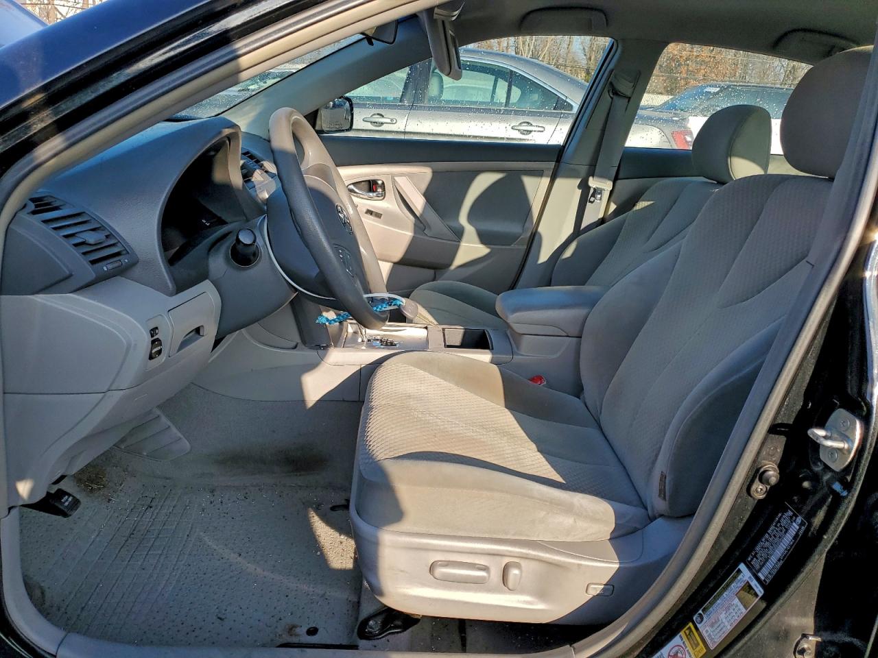 2009 TOYOTA CAMRY SE photo 7