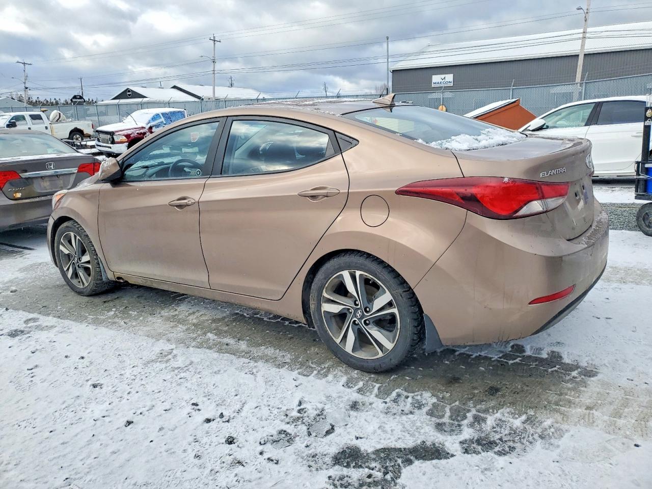 2015 HYUNDAI ELANTRA SE photo 2