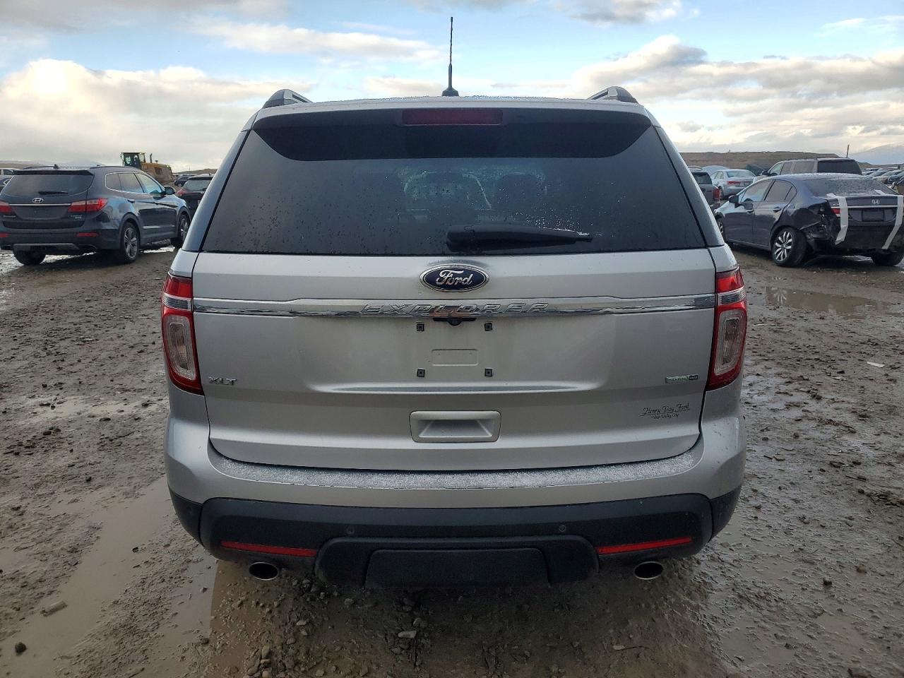 2013 FORD EXPLORER XLT photo 6