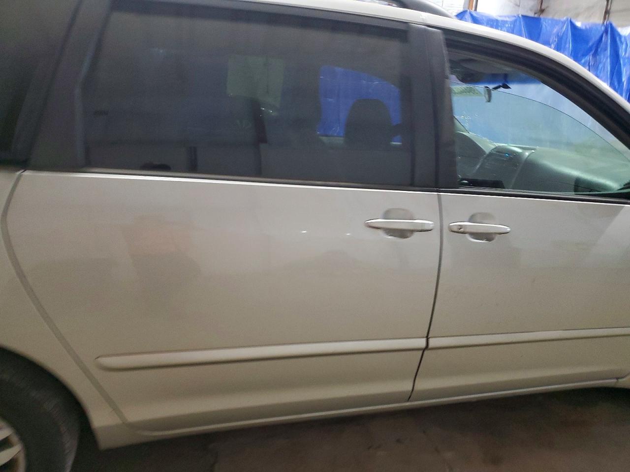 2007 TOYOTA SIENNA CE photo 21