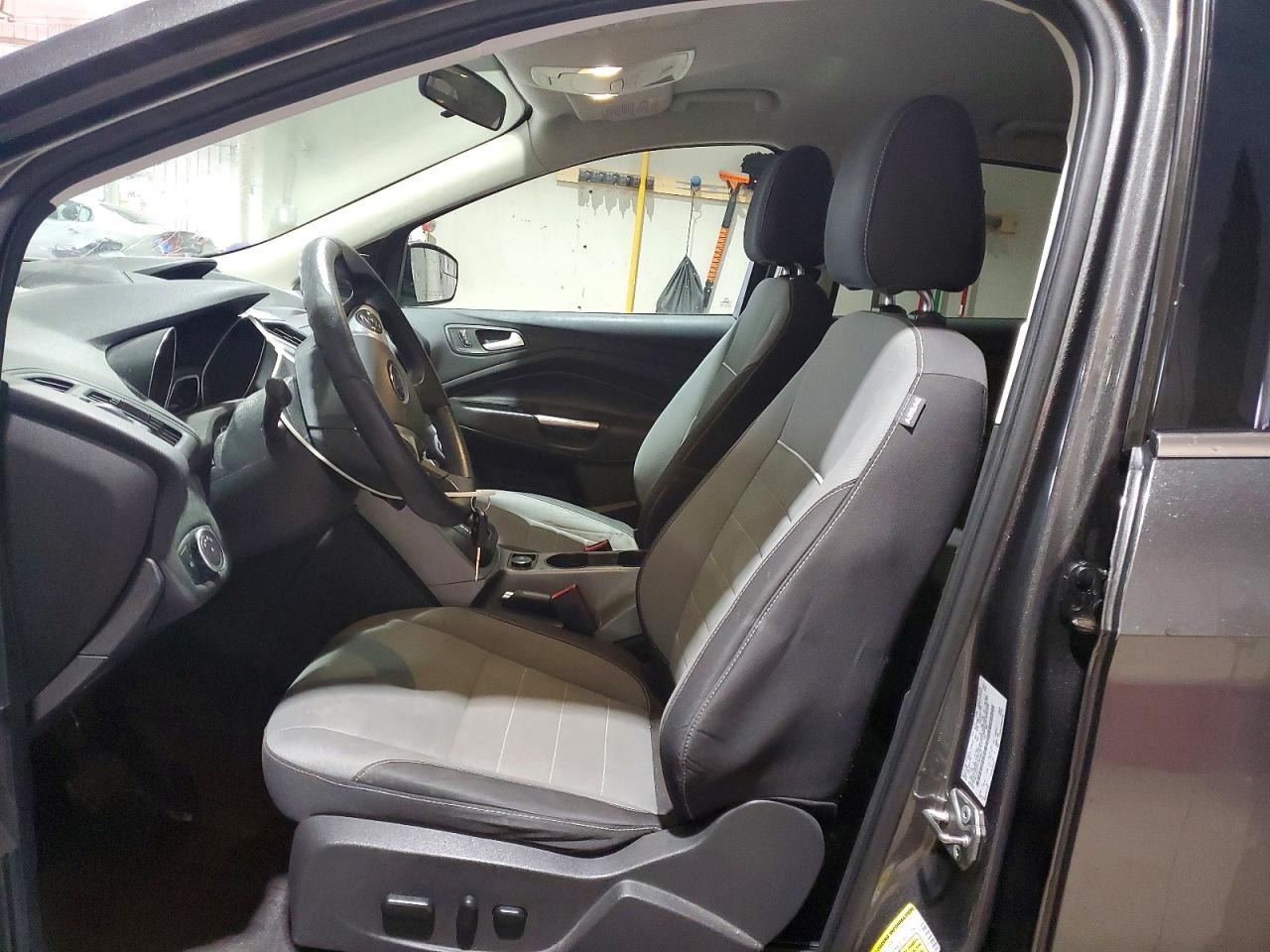 2015 FORD ESCAPE SE photo 13