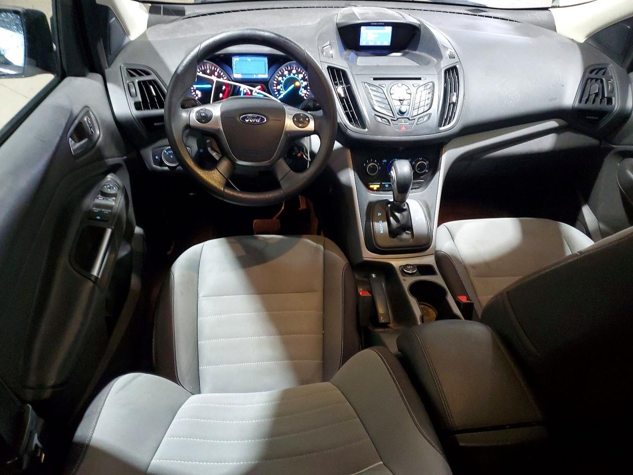 2015 FORD ESCAPE SE photo 15