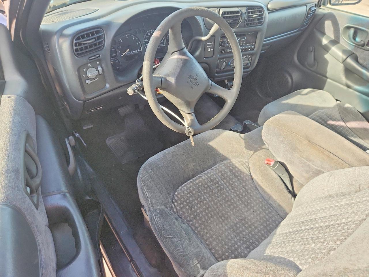 2000 CHEVROLET S TRUCK S10 photo 8