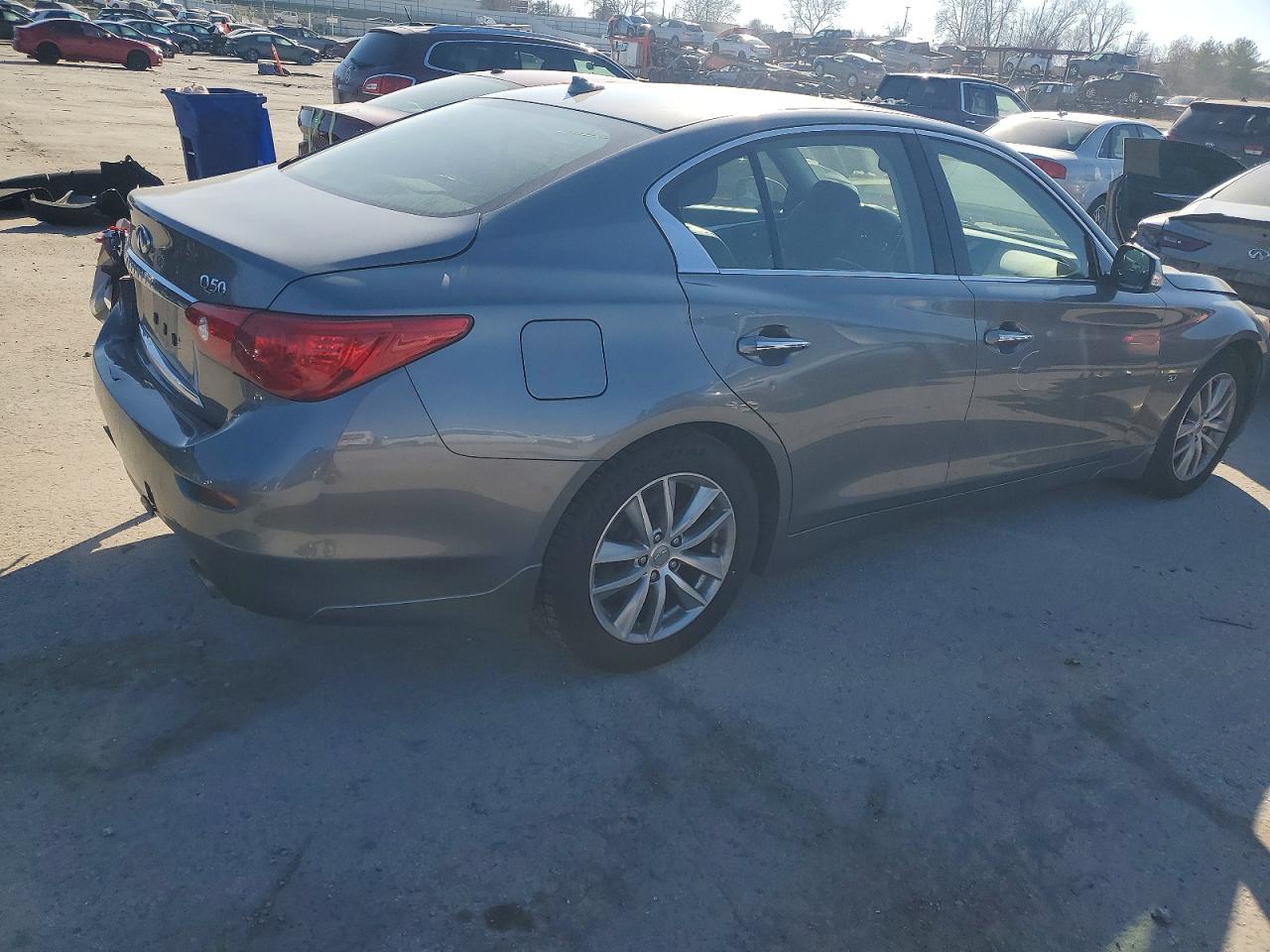 2015 INFINITI Q50 BASE photo 3