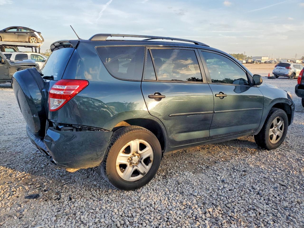 2012 TOYOTA RAV4 photo 3
