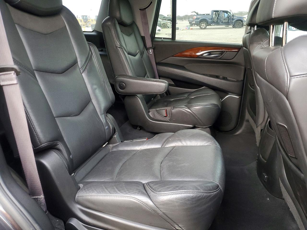 2016 CADILLAC ESCALADE PREMIUM photo 11