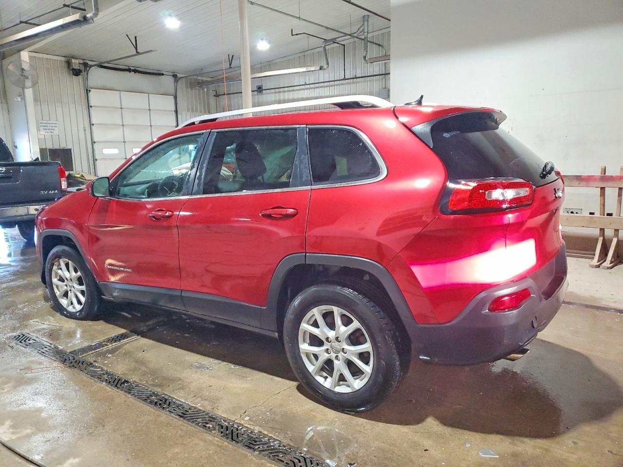 2015 JEEP CHEROKEE LATITUDE photo 2