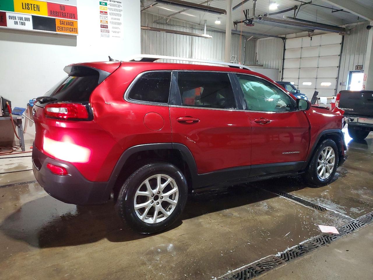 2015 JEEP CHEROKEE LATITUDE photo 3