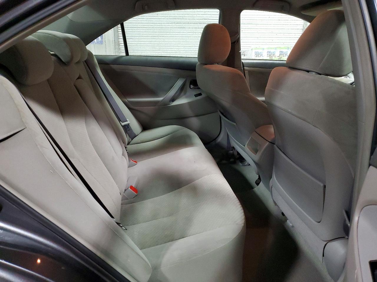 2009 TOYOTA CAMRY BASE photo 10