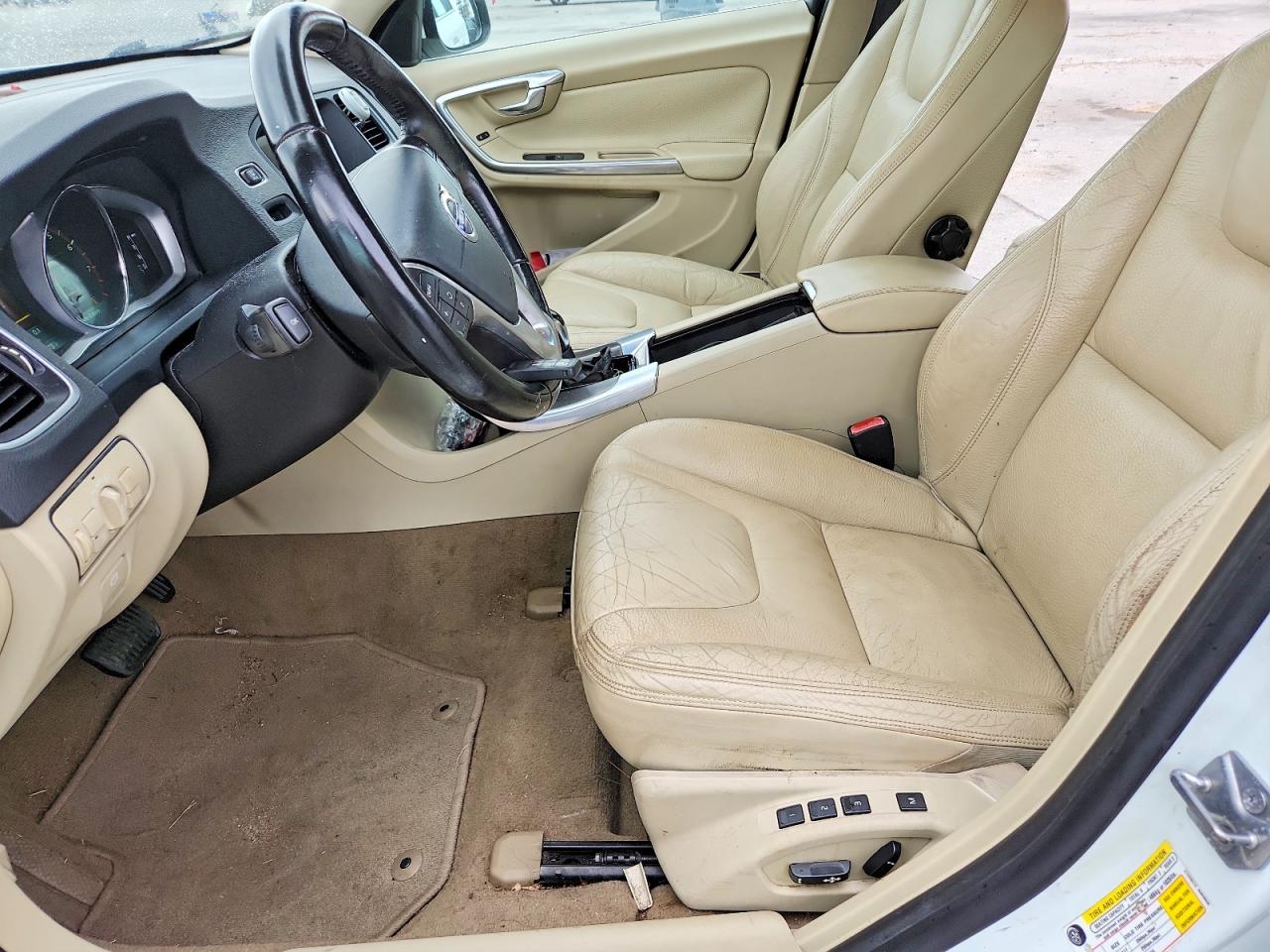 2014 VOLVO S60 T5 photo 7