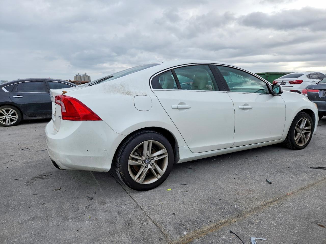2014 VOLVO S60 T5 photo 3