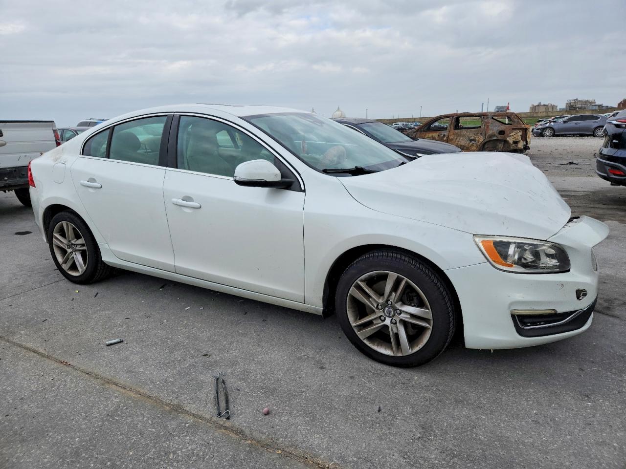 2014 VOLVO S60 T5 photo 4