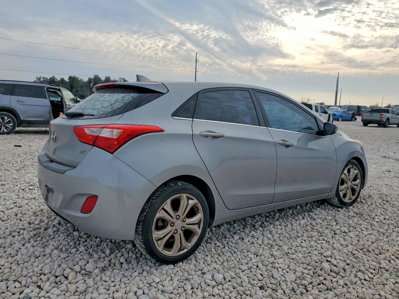 2013 HYUNDAI ELANTRA GT photo 5
