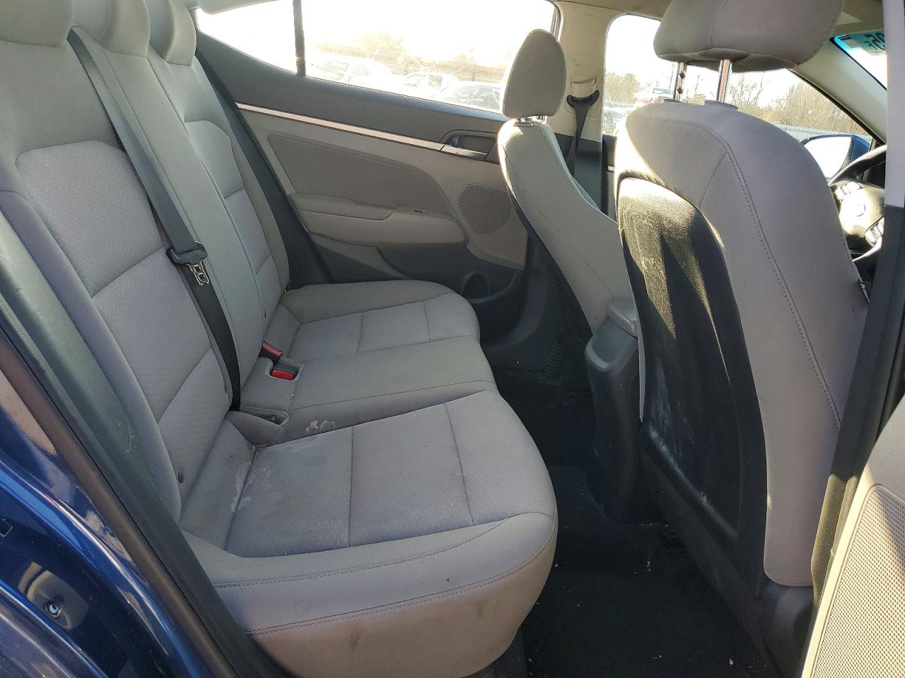 2020 HYUNDAI ELANTRA SEL photo 19