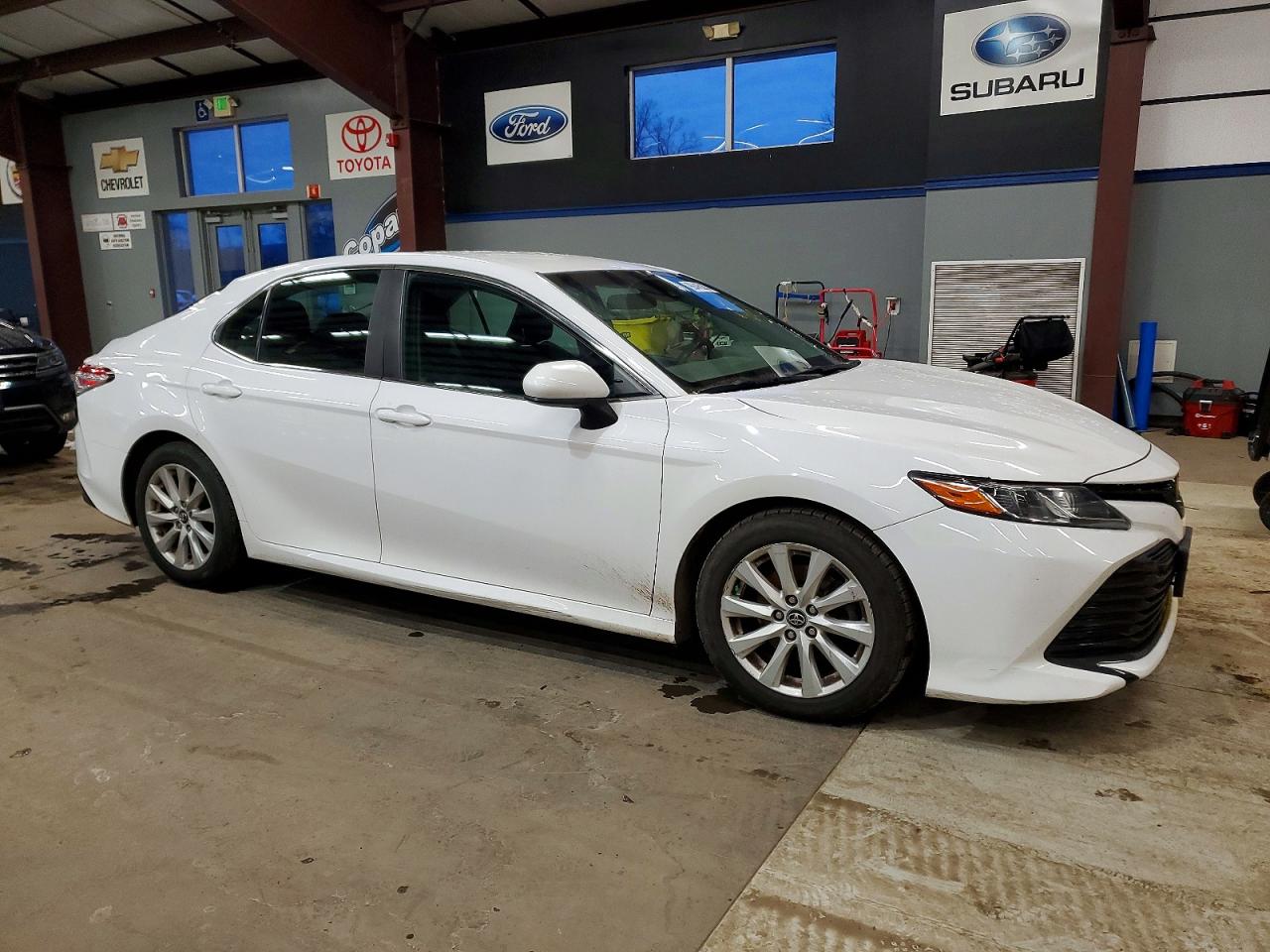 2018 TOYOTA CAMRY L photo 4