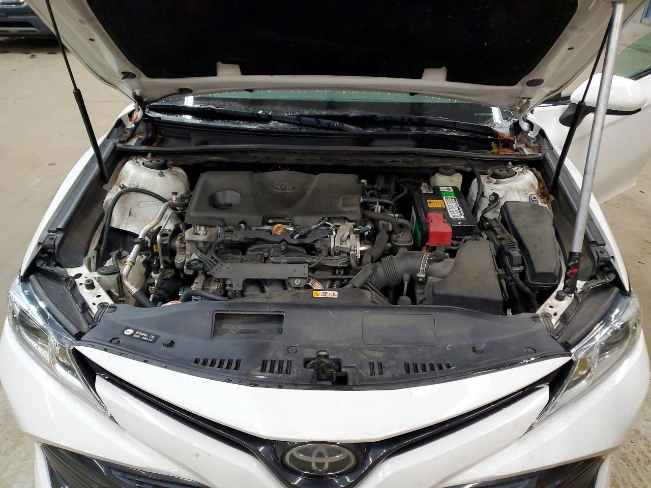 2018 TOYOTA CAMRY L photo 11
