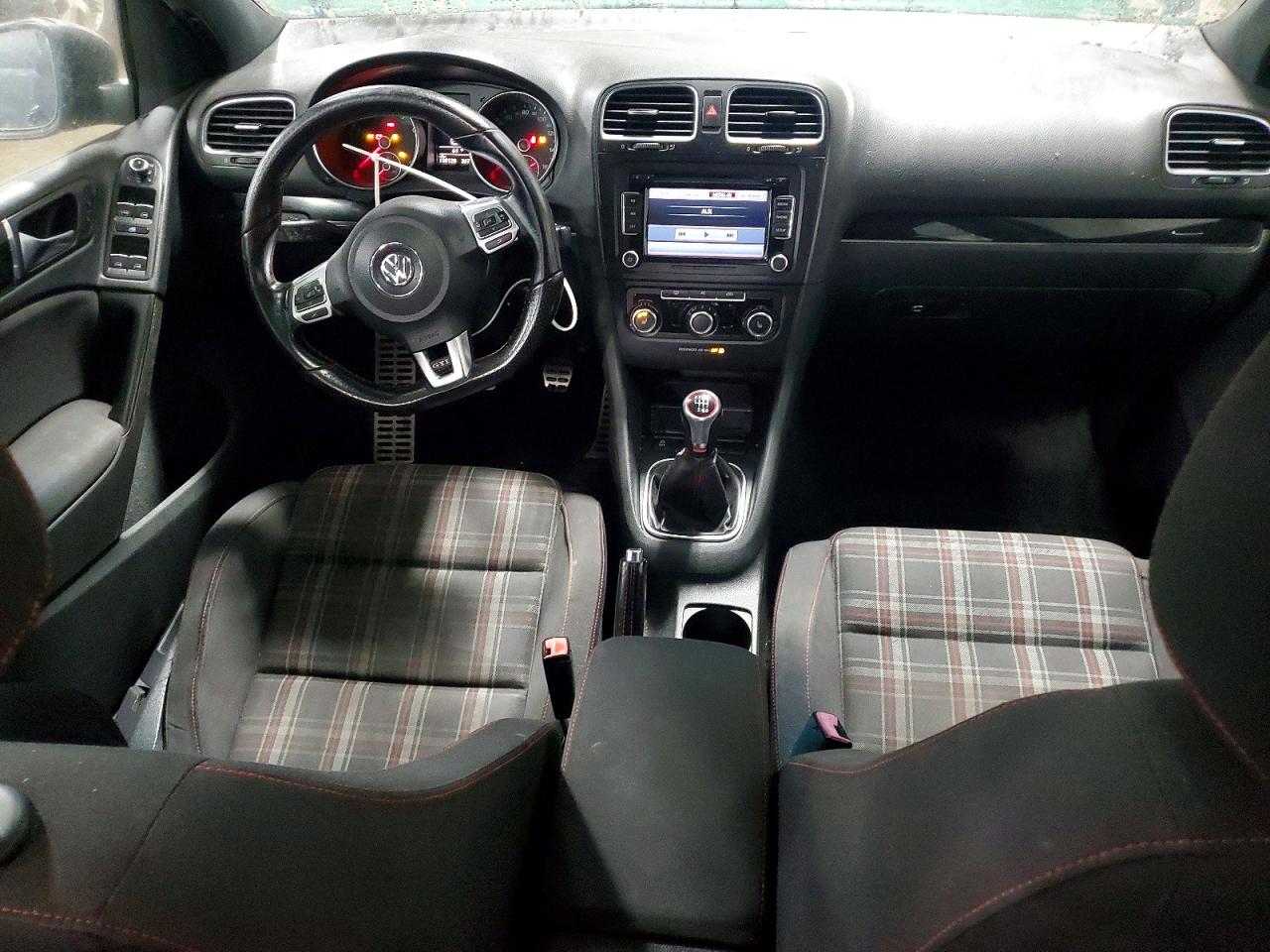 2012 VOLKSWAGEN GTI photo 8