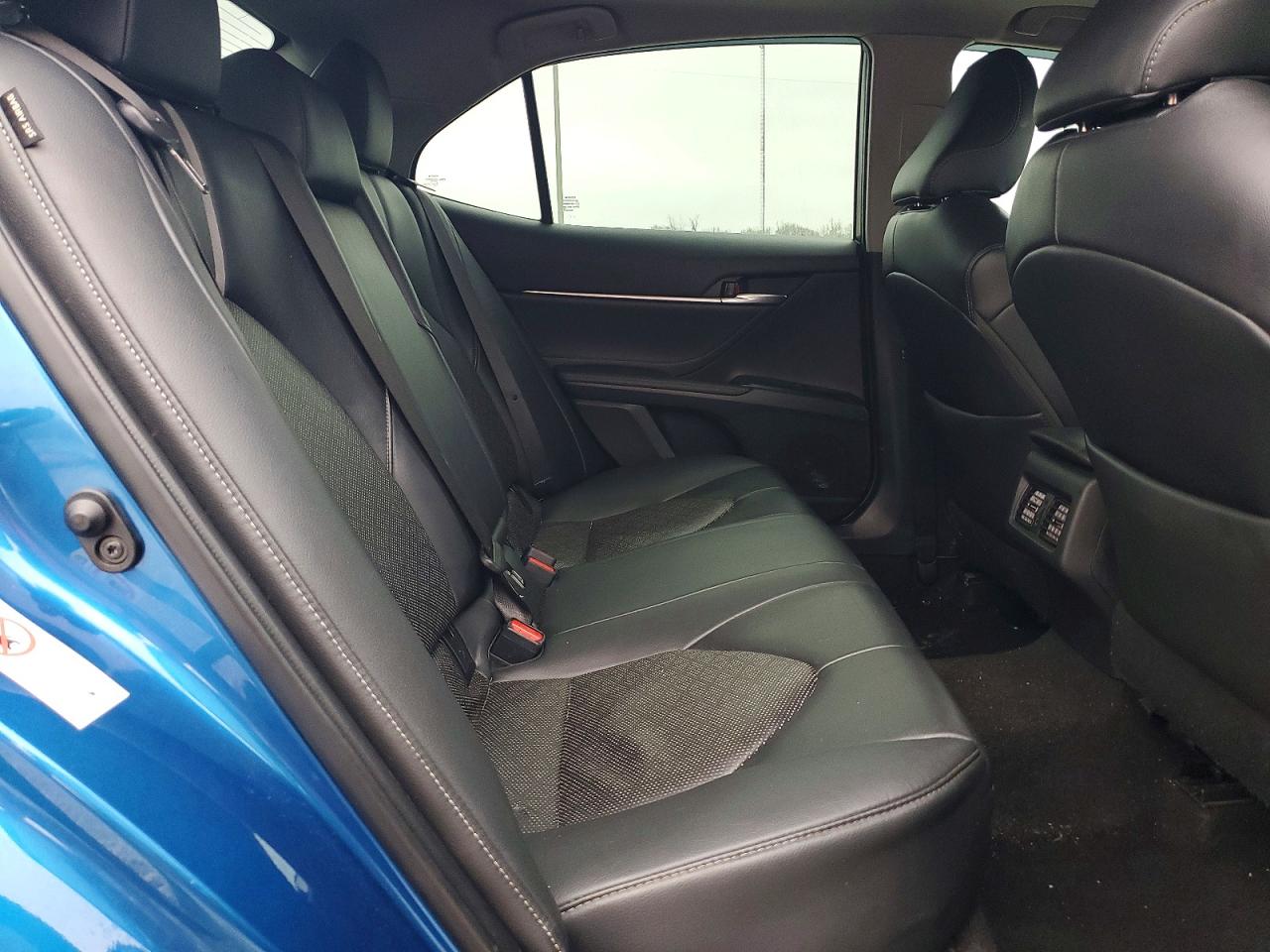 2018 TOYOTA CAMRY XSE photo 10