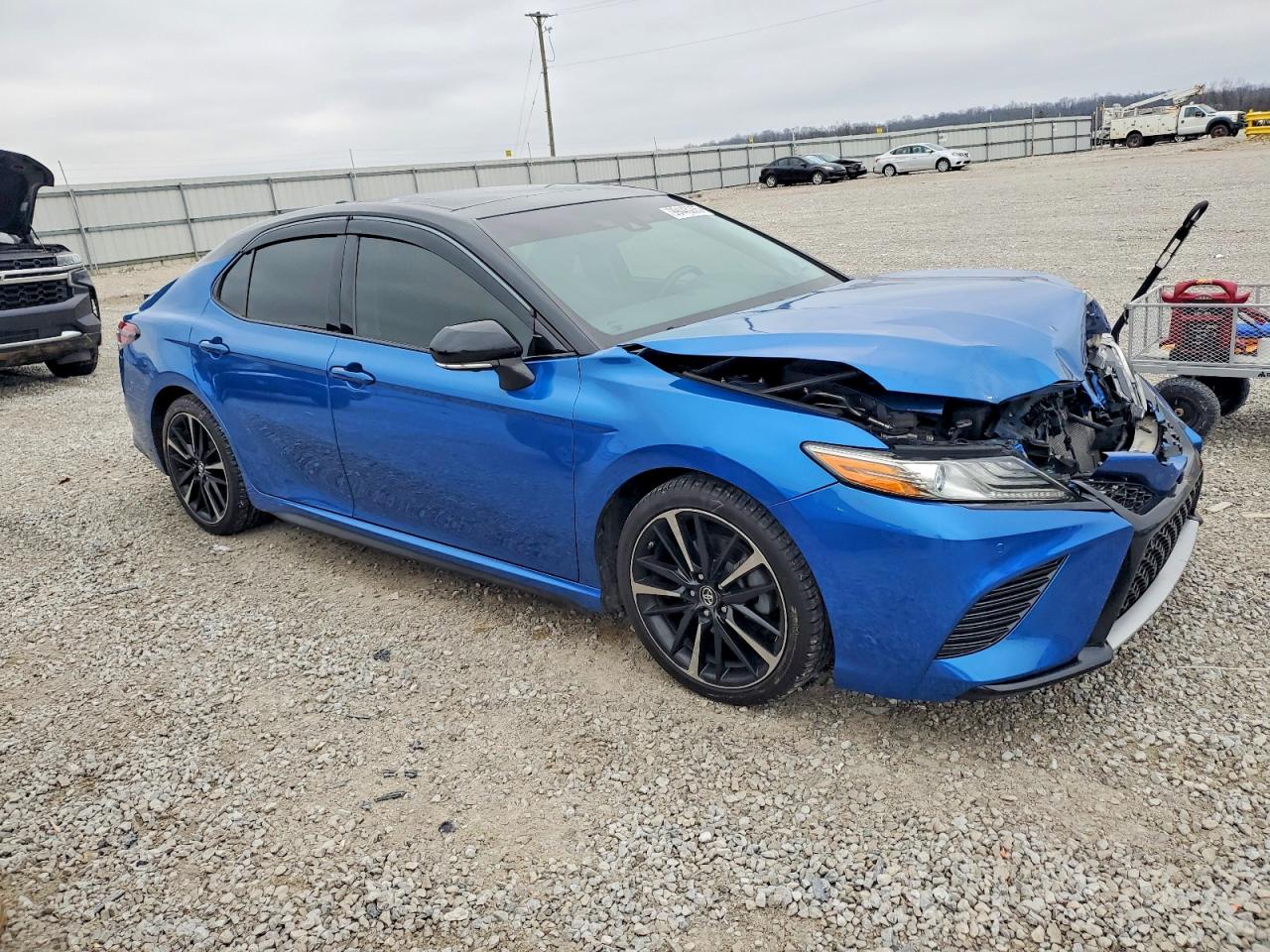 2018 TOYOTA CAMRY XSE photo 4