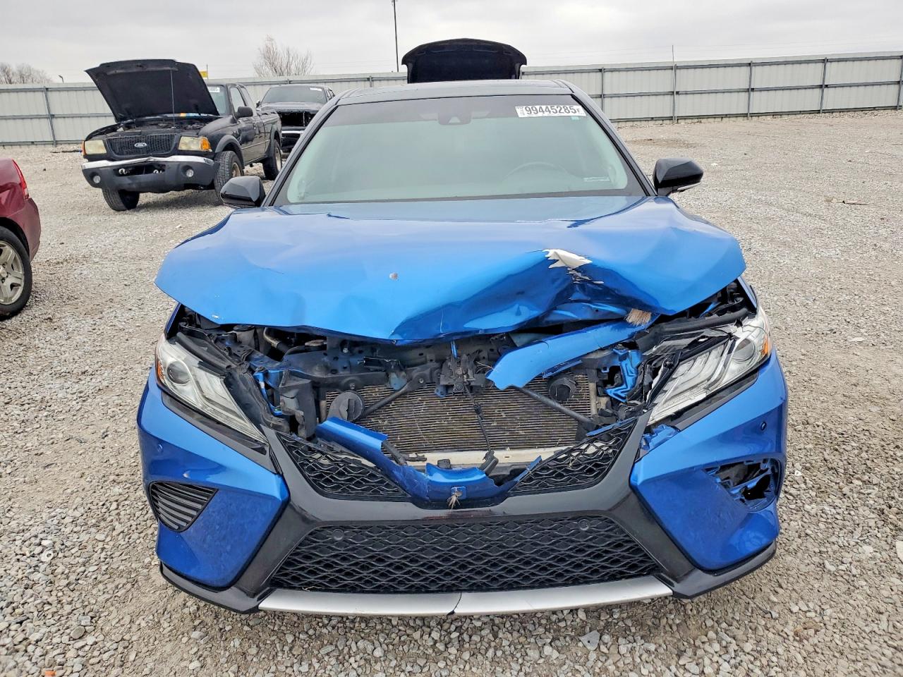 2018 TOYOTA CAMRY XSE photo 5