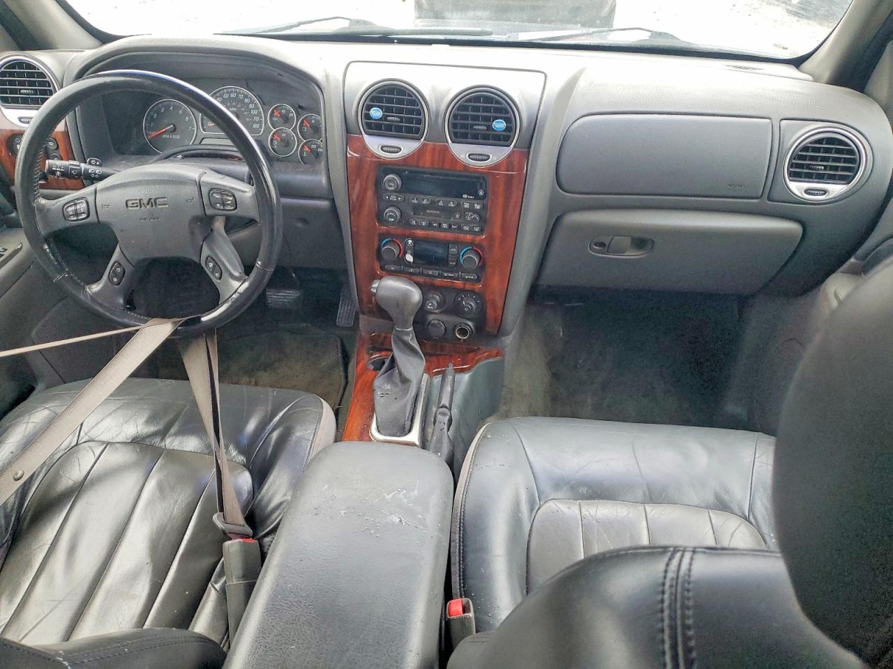 2002 GMC ENVOY photo 8