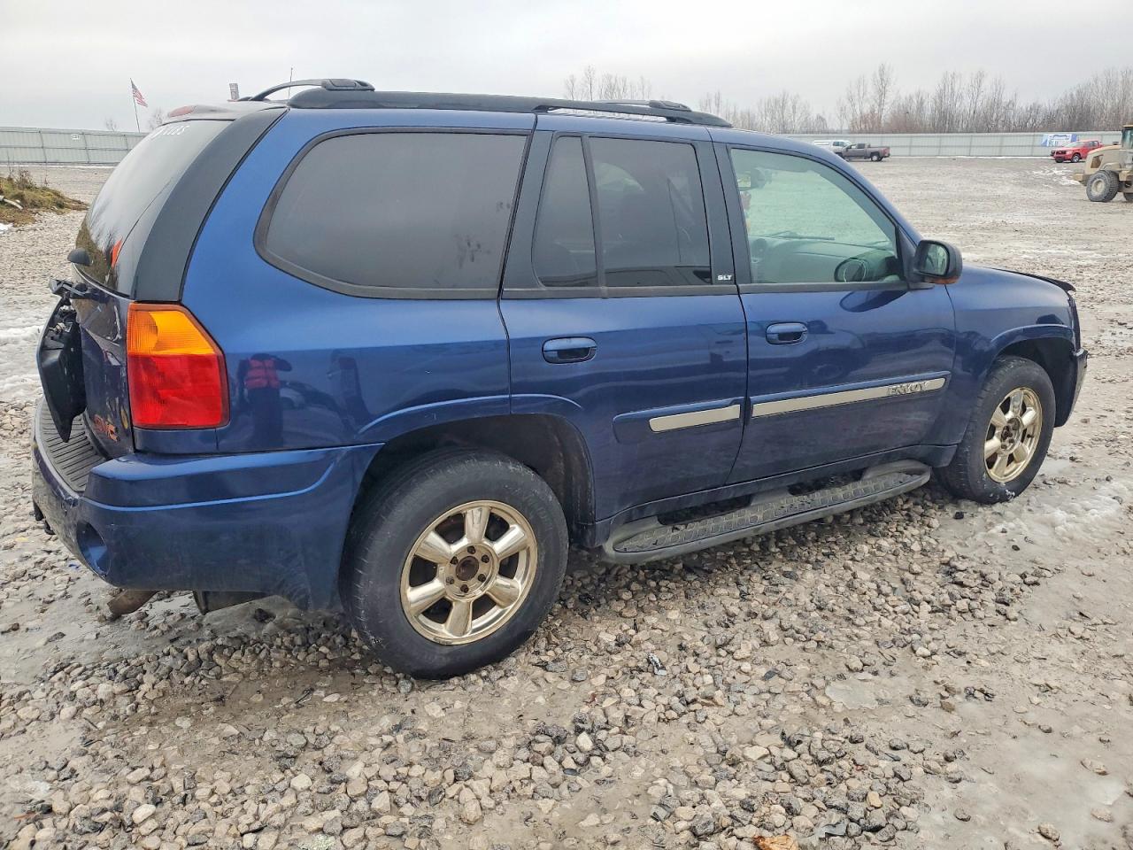 2002 GMC ENVOY photo 3