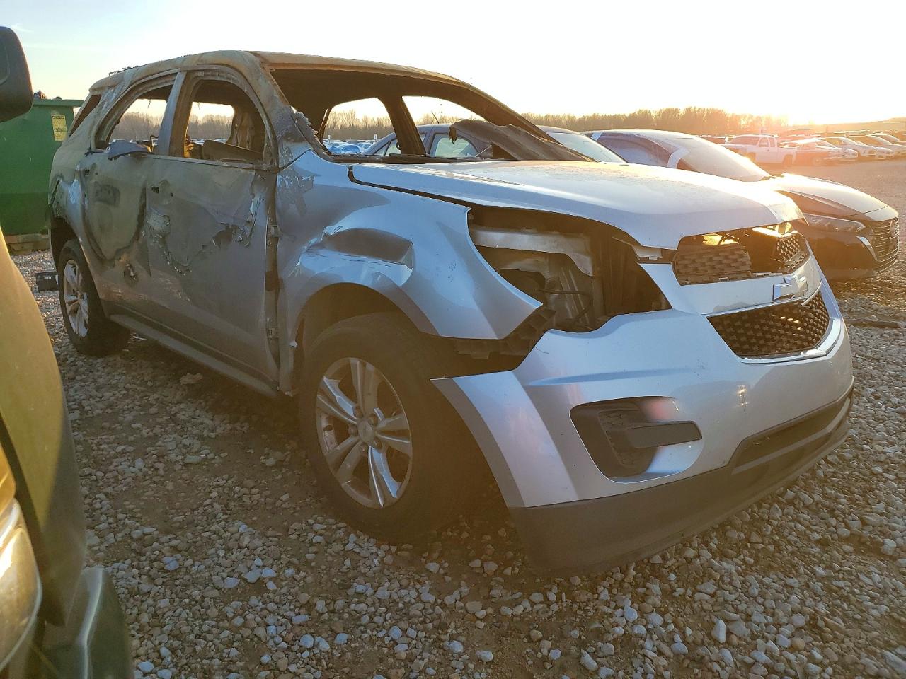 2015 CHEVROLET EQUINOX LT photo 4