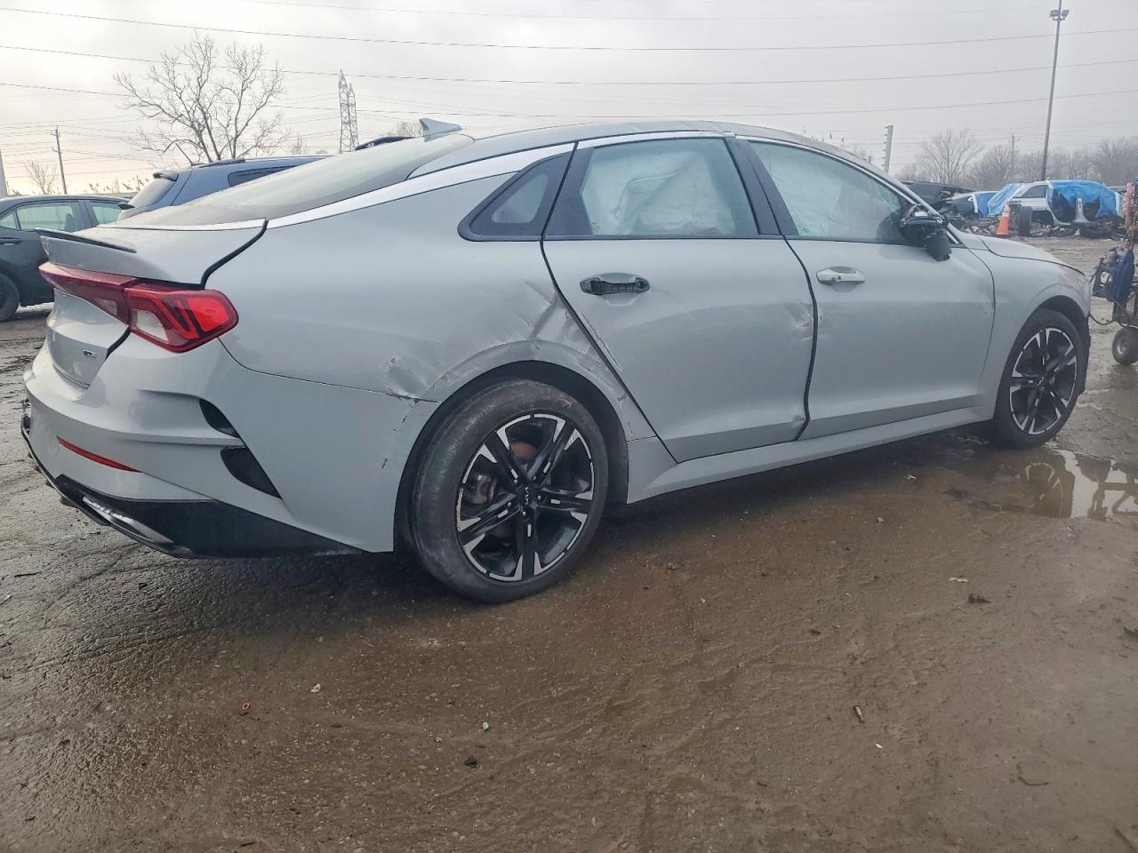 2023 KIA K5 GT LINE photo 3