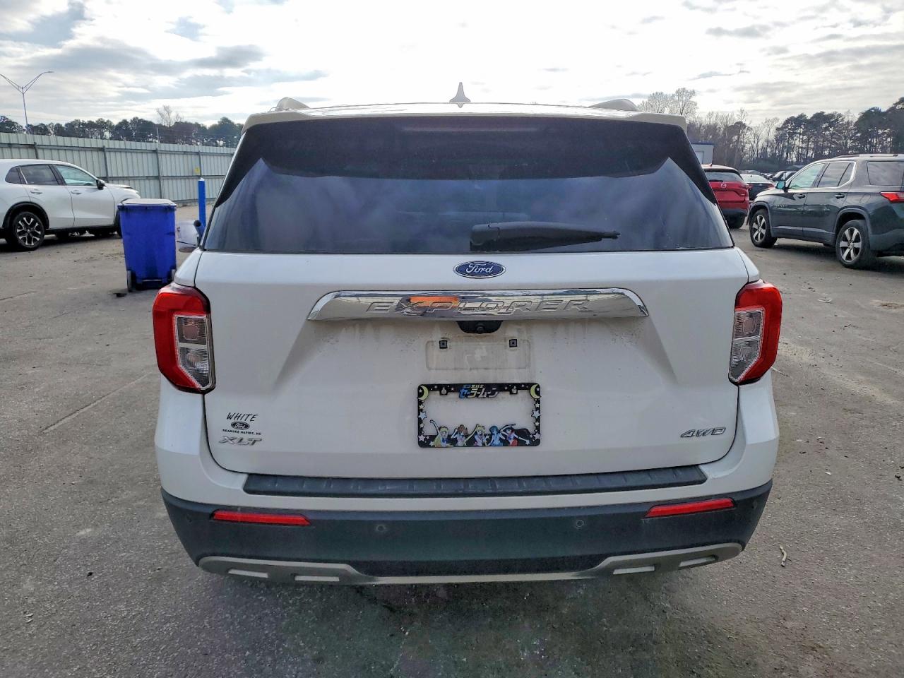 2021 FORD EXPLORER XLT photo 11