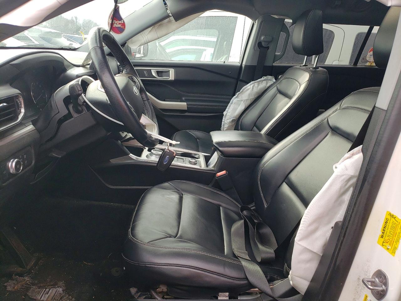 2021 FORD EXPLORER XLT photo 13