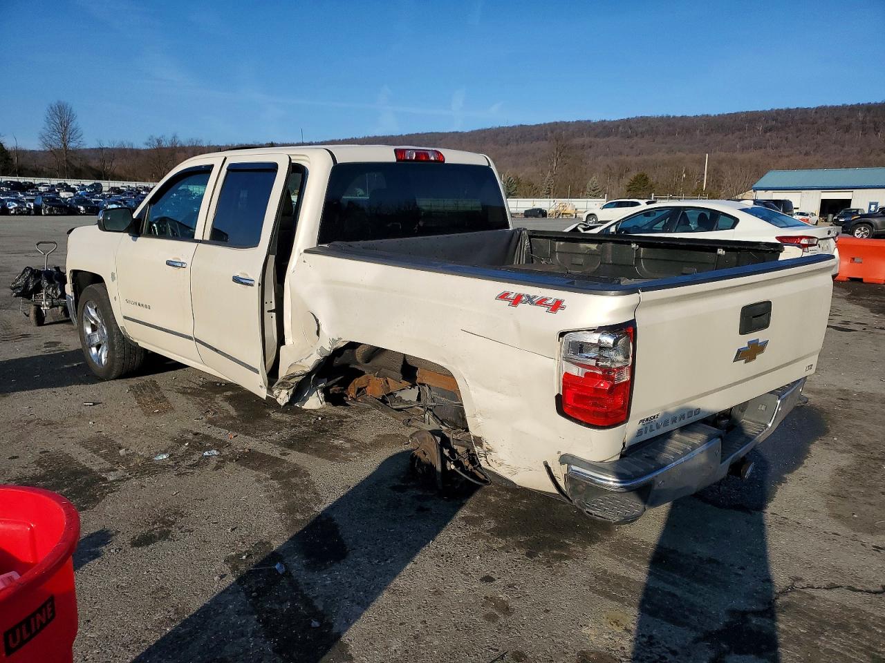 2014 CHEVROLET SILVERADO K1500 LTZ photo 2