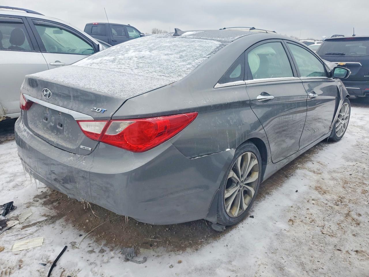 2013 HYUNDAI SONATA SE photo 3