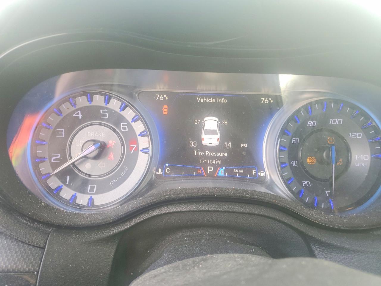 2015 CHRYSLER 300 S photo 9