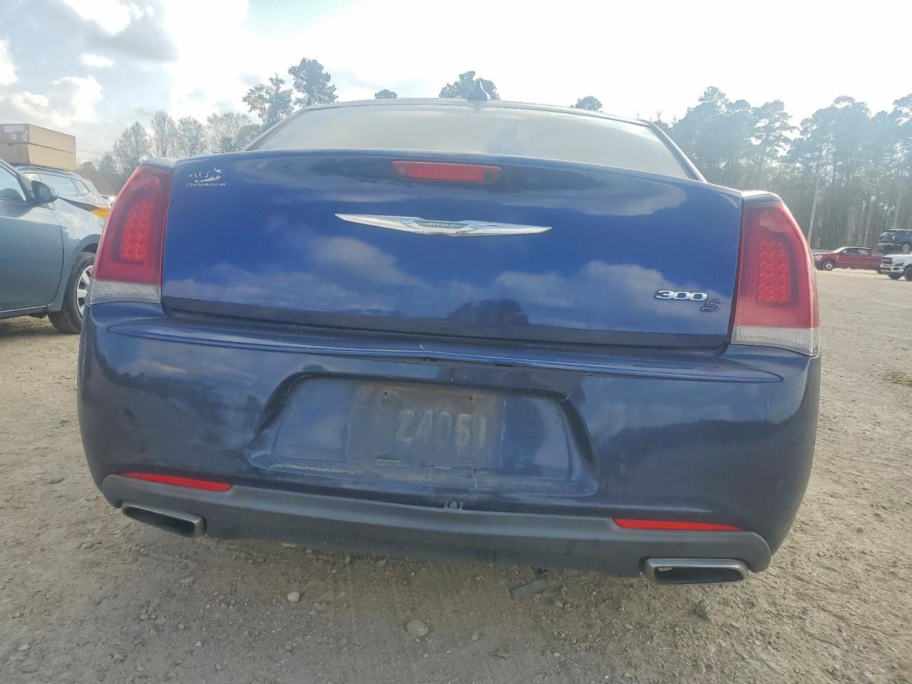 2015 CHRYSLER 300 S photo 6