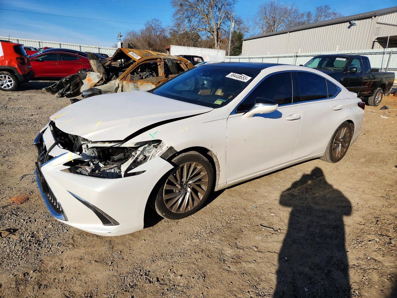 2019 LEXUS ES