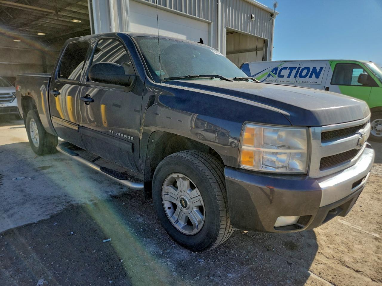 2010 CHEVROLET SILVERADO K1500 LT photo 4