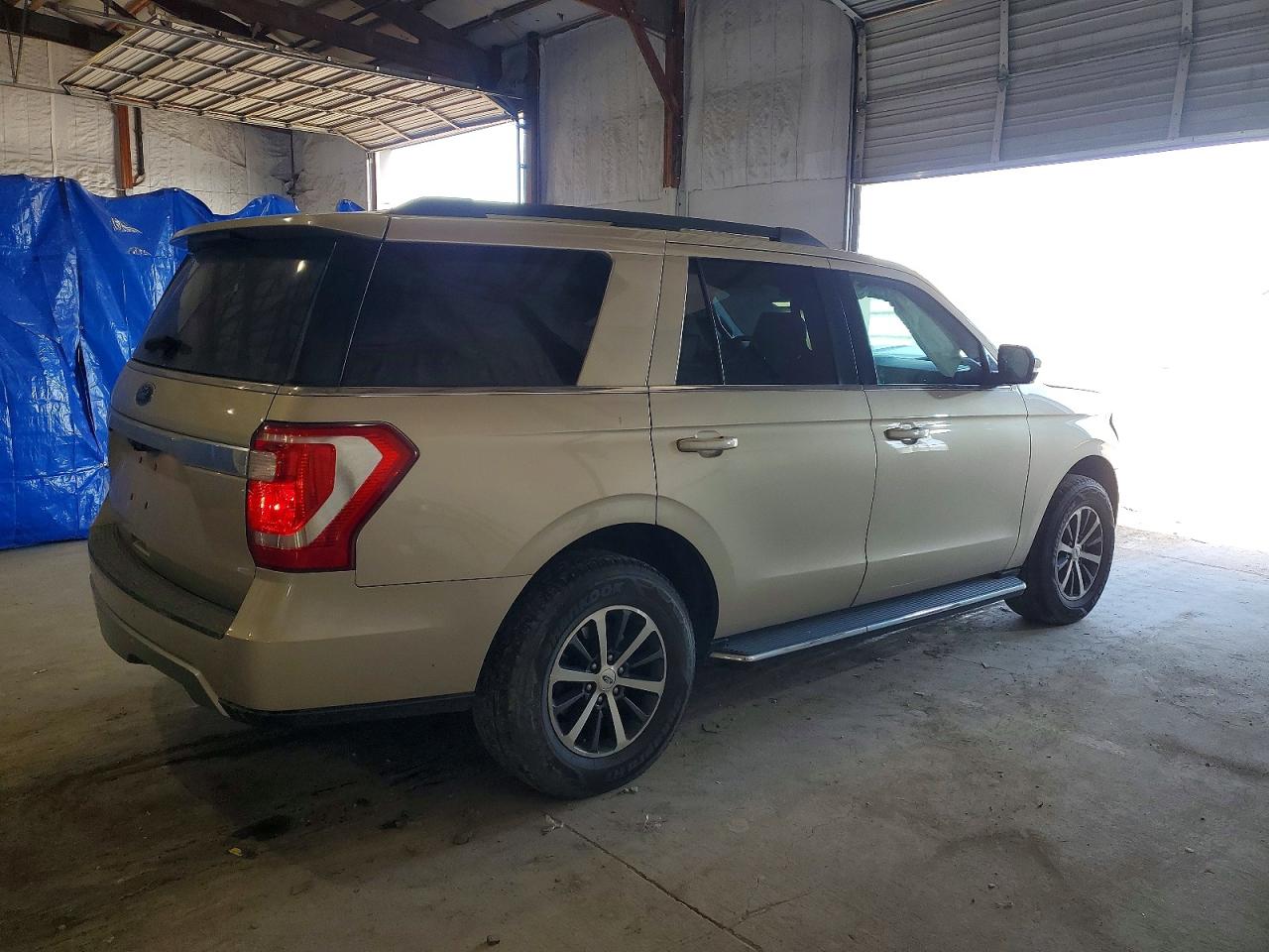 2018 FORD EXPEDITION XLT photo 5