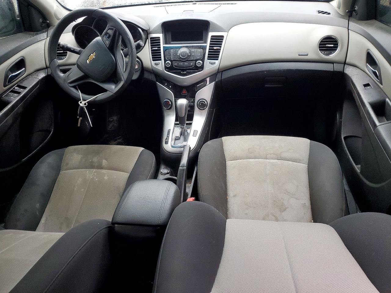 2011 CHEVROLET CRUZE LS photo 15