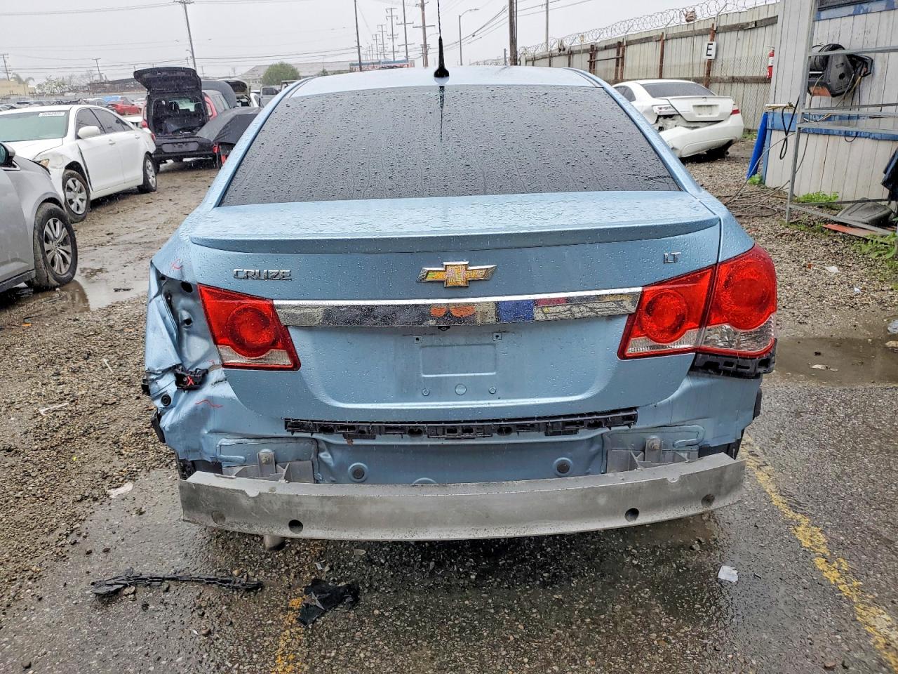 2011 CHEVROLET CRUZE LS photo 11