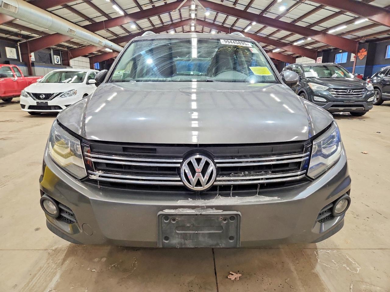2016 VOLKSWAGEN TIGUAN S photo 5