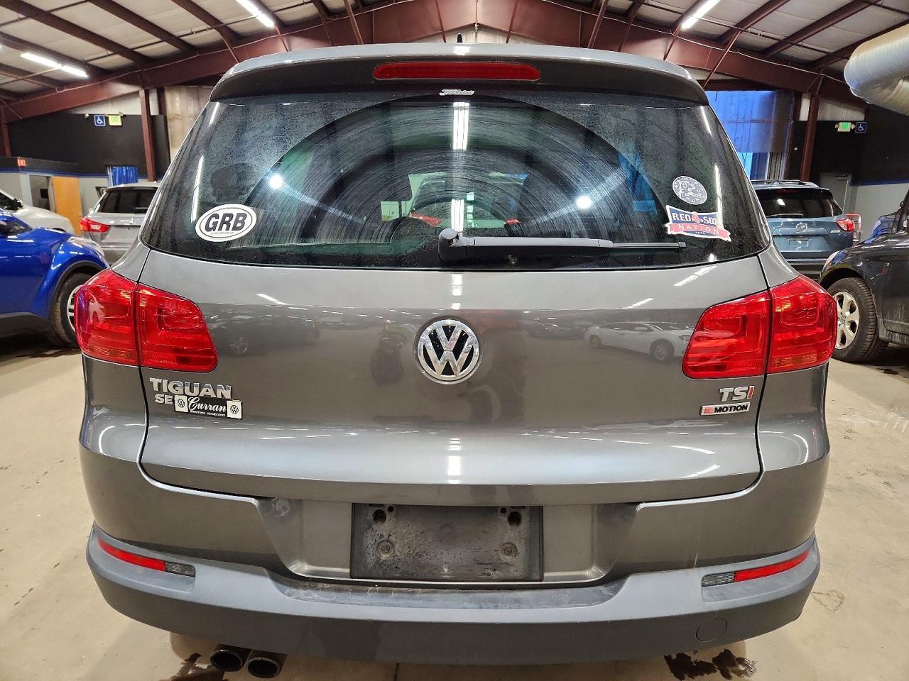 2016 VOLKSWAGEN TIGUAN S photo 6