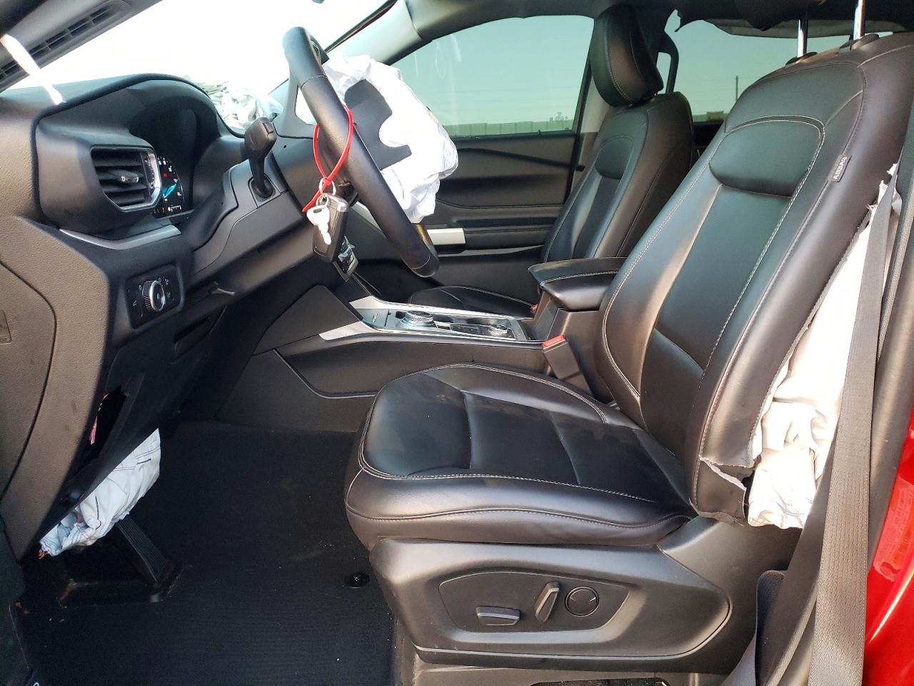 2023 FORD EXPLORER XLT photo 7