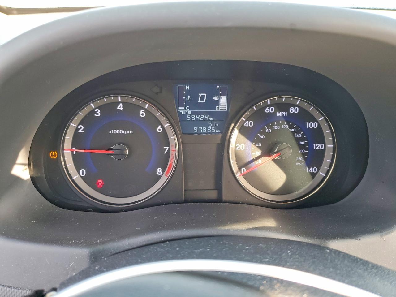2016 HYUNDAI ACCENT SE photo 9
