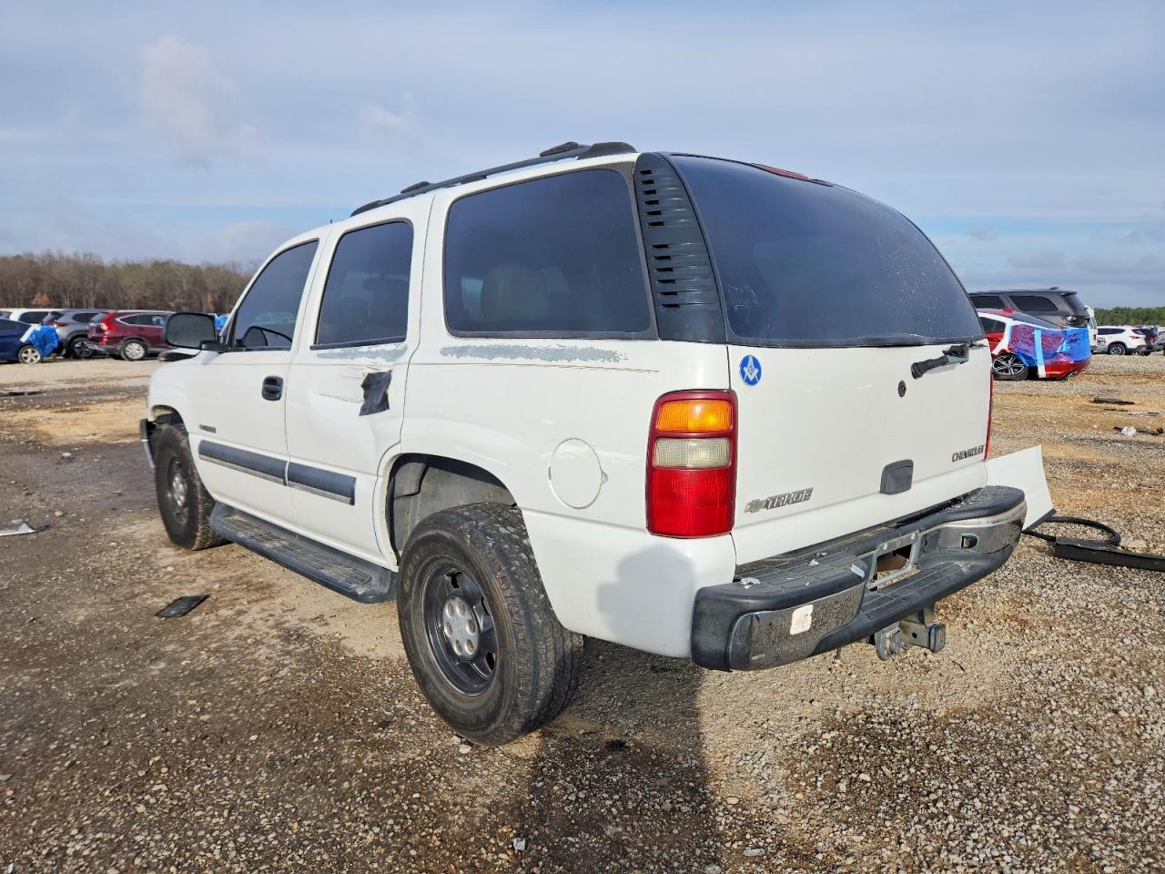 2003 CHEVROLET TAHOE C1500 photo 2