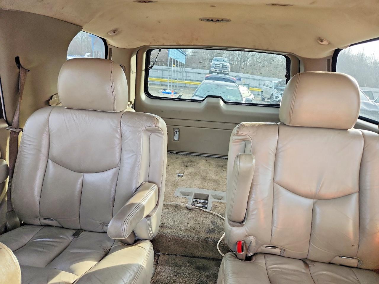 2003 CHEVROLET TAHOE C1500 photo 10