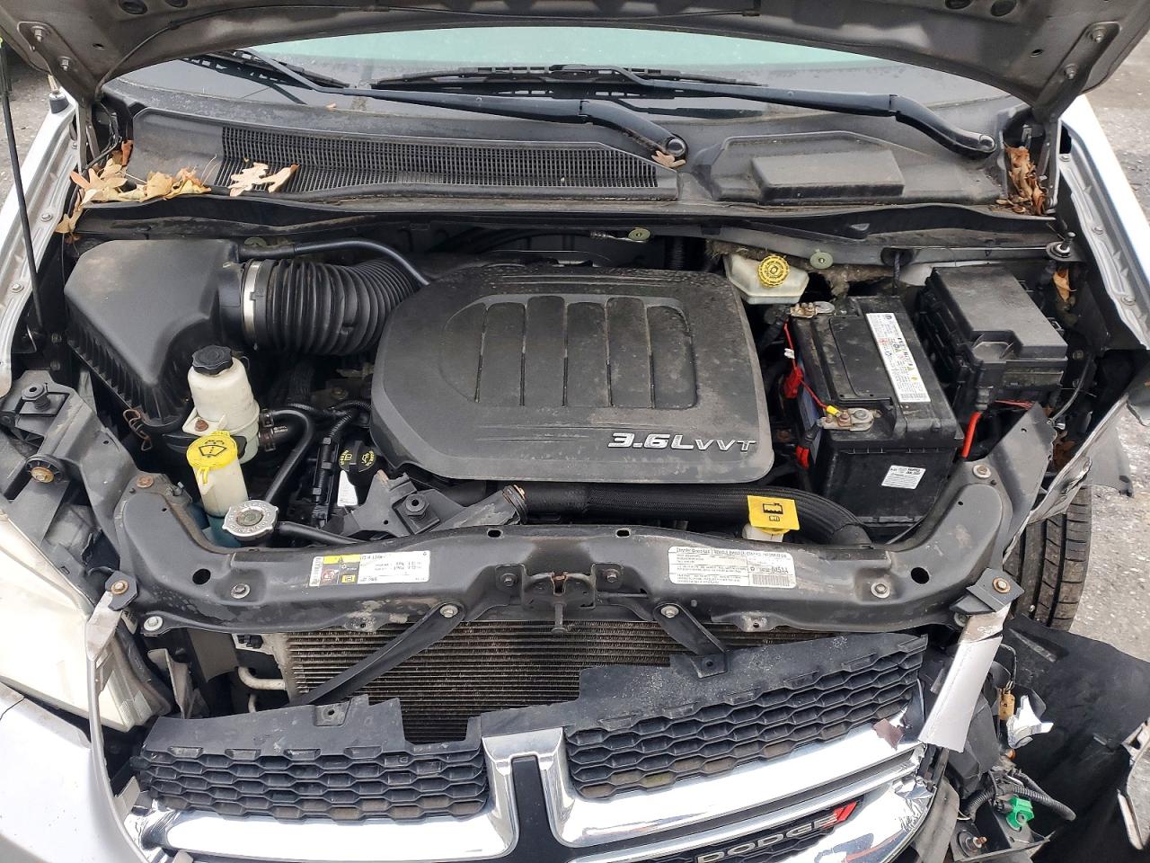 2013 DODGE GRAND CARAVAN CREW photo 12