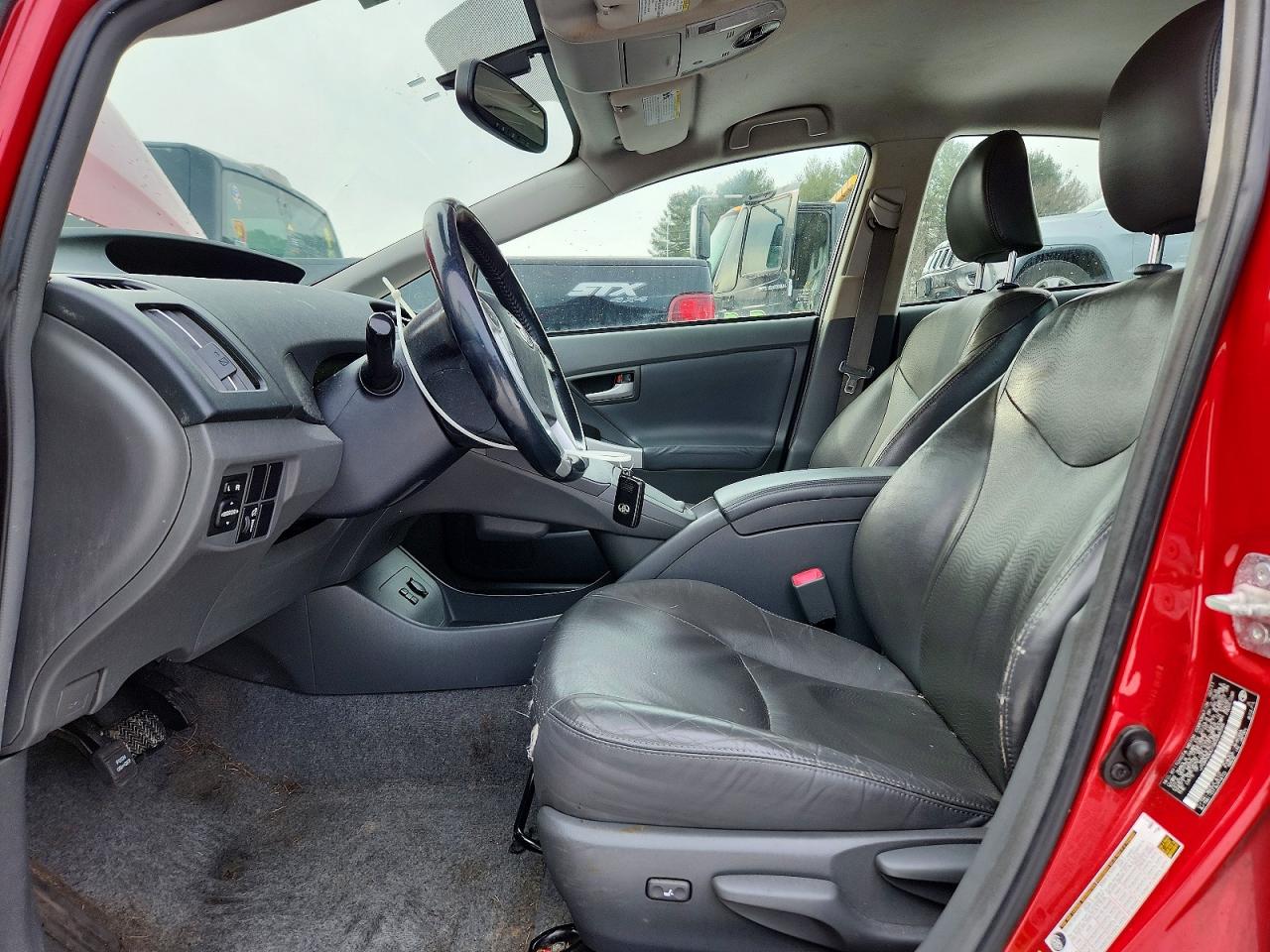 2011 TOYOTA PRIUS photo 7