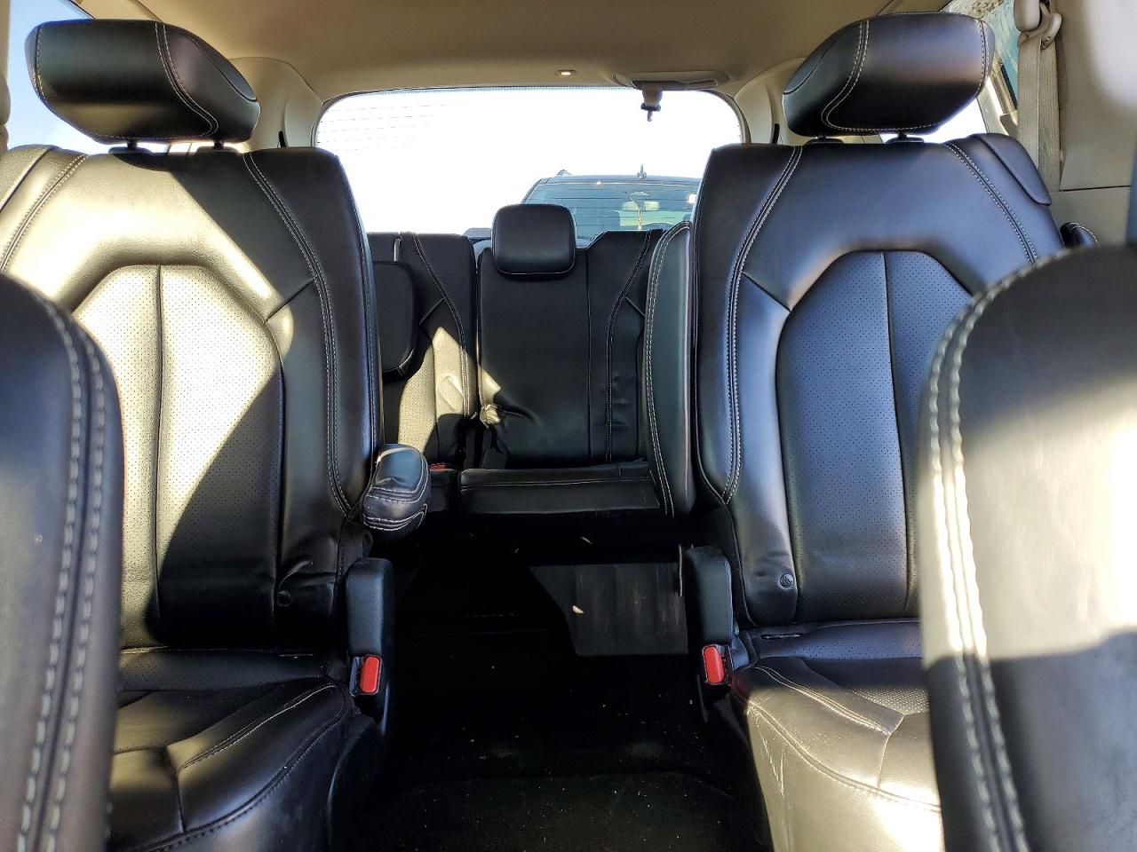 2023 CHRYSLER PACIFICA TOURING L photo 10