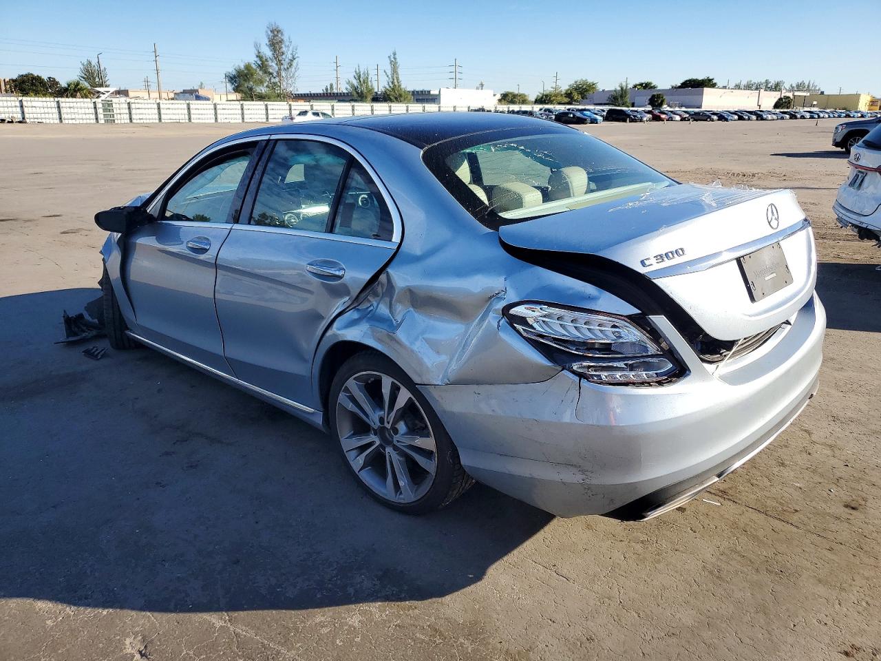 2015 MERCEDES-BENZ C 300 photo 4